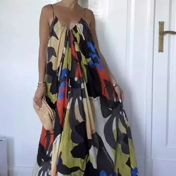 H&M A-line maxi dress Summer 2024 black Patterned/multicolored. NO LOW BALLING!! - Picture 5 of 9